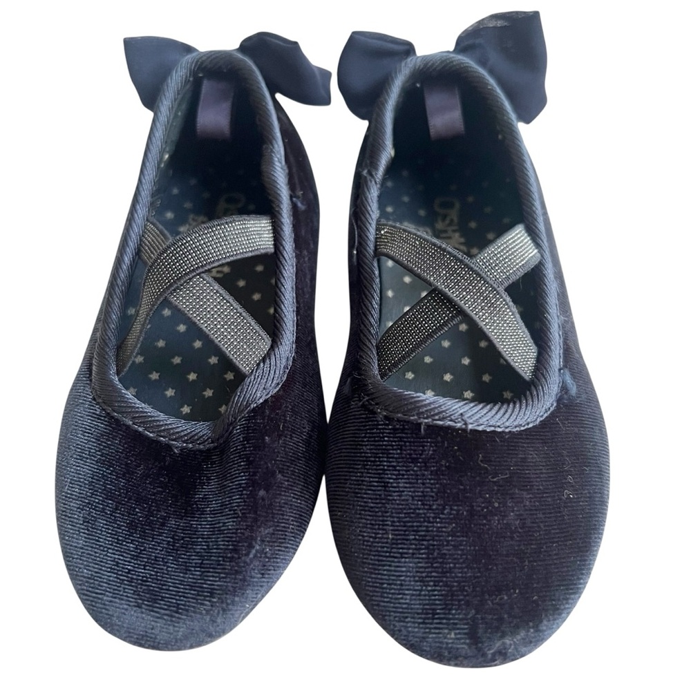 ✨ OshKosh B’gosh Toddler Girl Velvet Flats (Size 7) ✨
